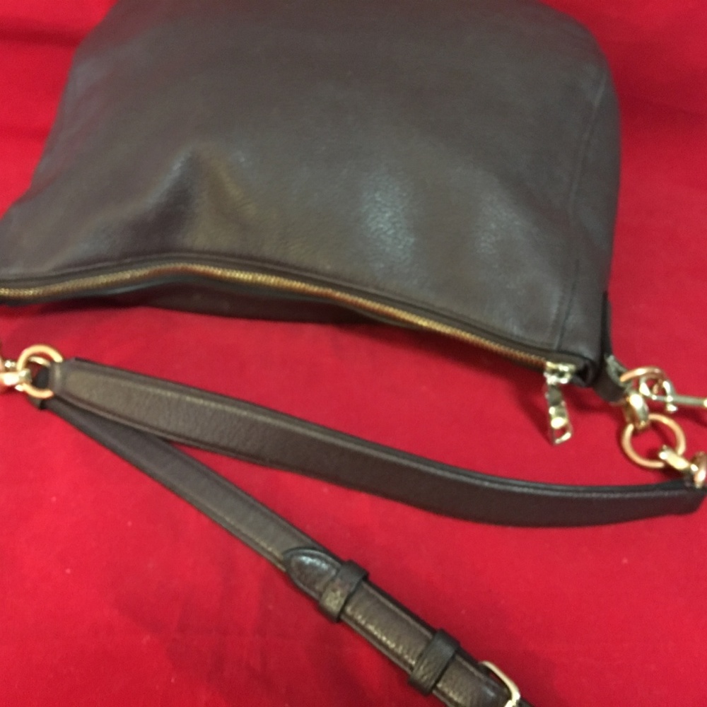 SOLD! COACH CHELSEA 32 Oxblood Brown Hobo XBody - Picture 8 of 8